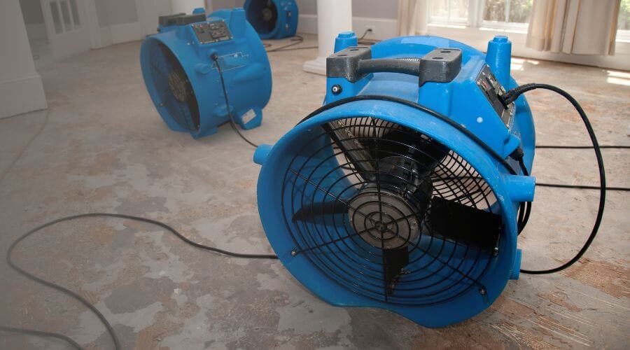 Why choose water damage restoration service for burst pipe water damage in Anderson